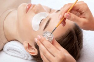 Lash Tinting